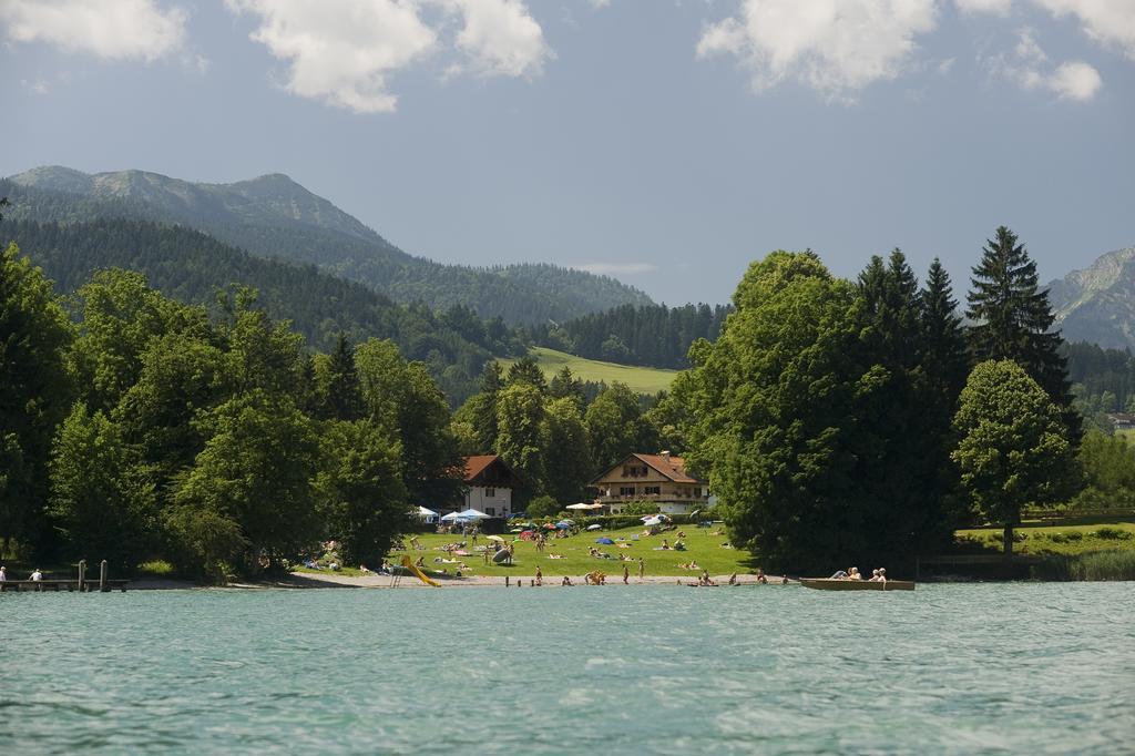 Hotel Landhaus Strobl Am See Бад Виезее Екстериор снимка